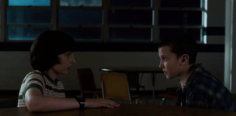 Stranger Things Millie Bobby Brown et Finn Wolfhard